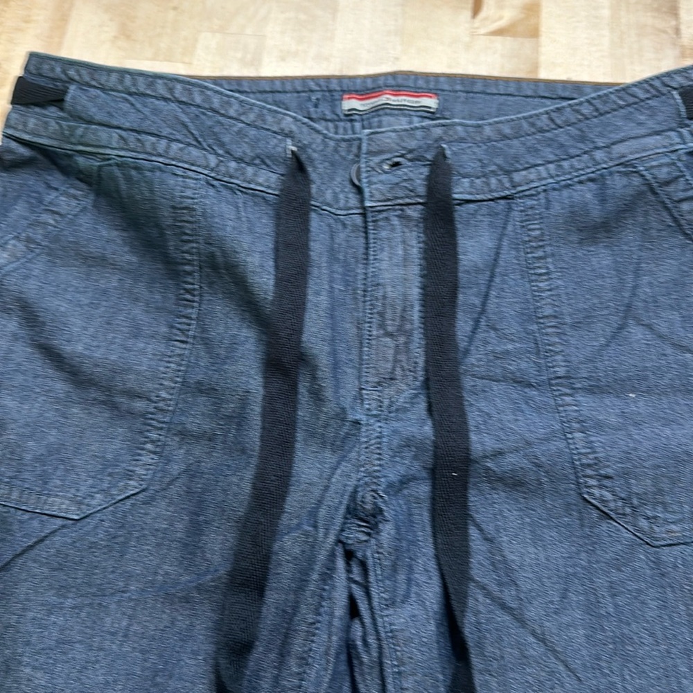 Tommy Hilfiger size 4 never worn soft trousers.